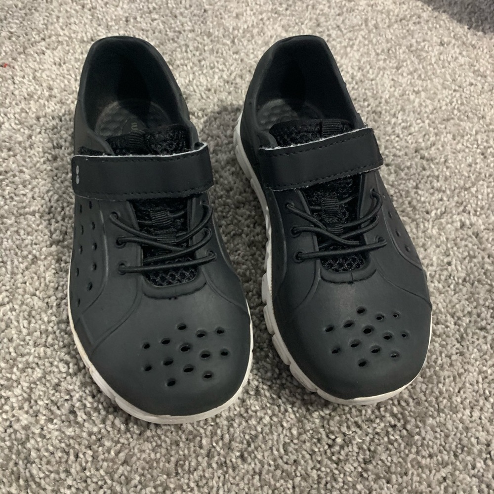 Surprize by Stride Rite toddler shoes